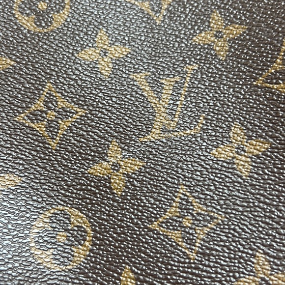 Louis Vuitton Neverfull MM - Picture 14 of 14